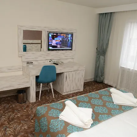 Saydes & Konukevi̇ מלון 4*