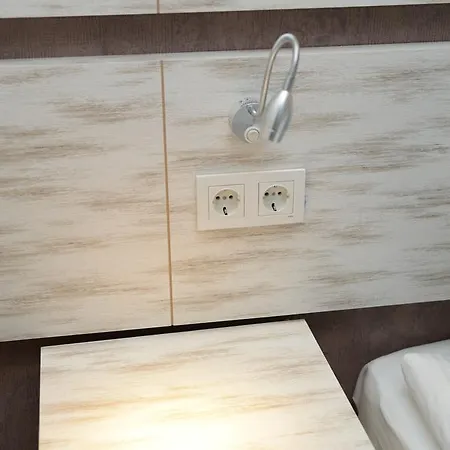 Otel Saydes & Konukevi̇